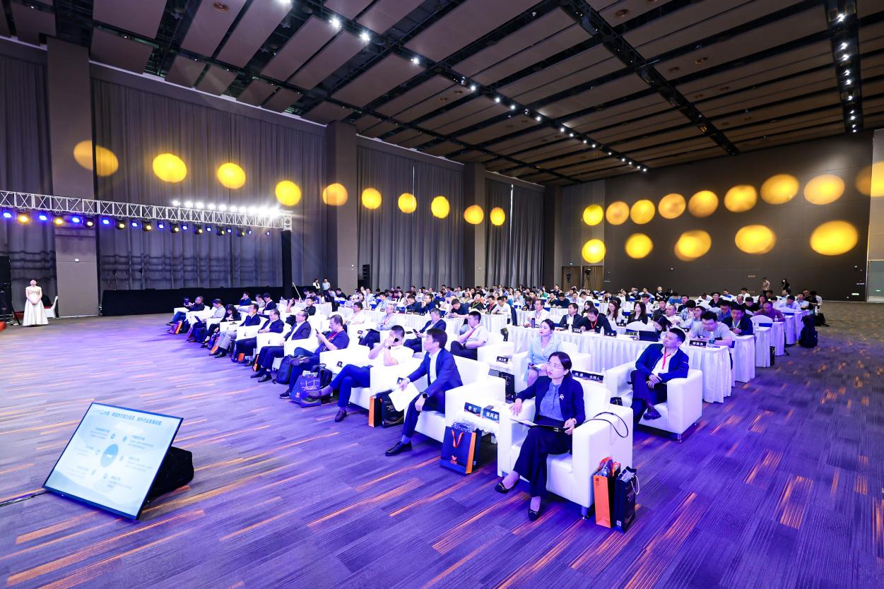 助推产业升级 多方共促产业互联网创新开展